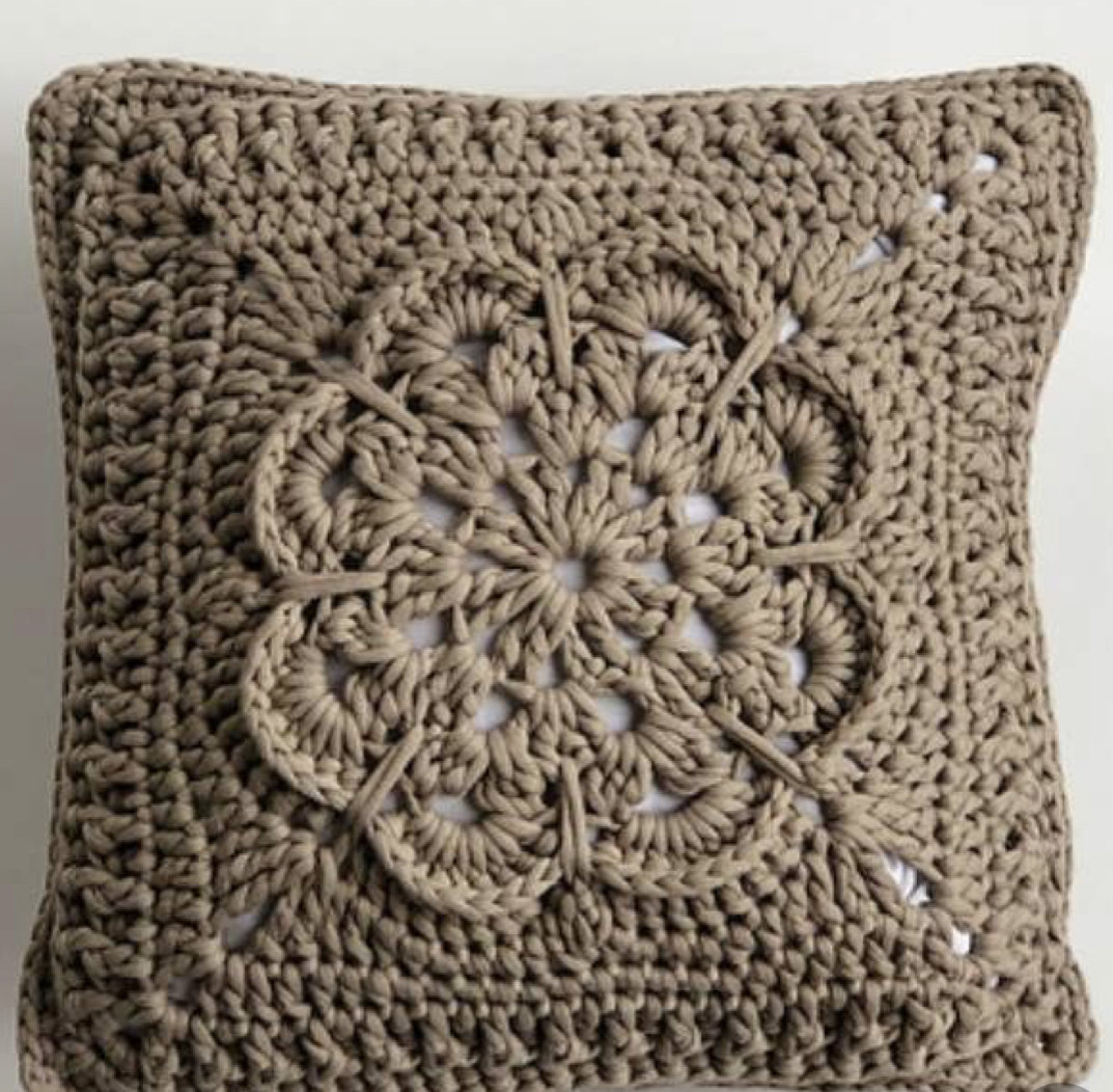 Crochet Cushion Cover 14 x 14 inches