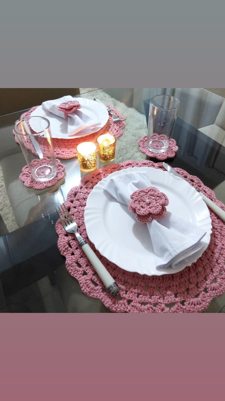 Crochet Table Mats and Napkin holders